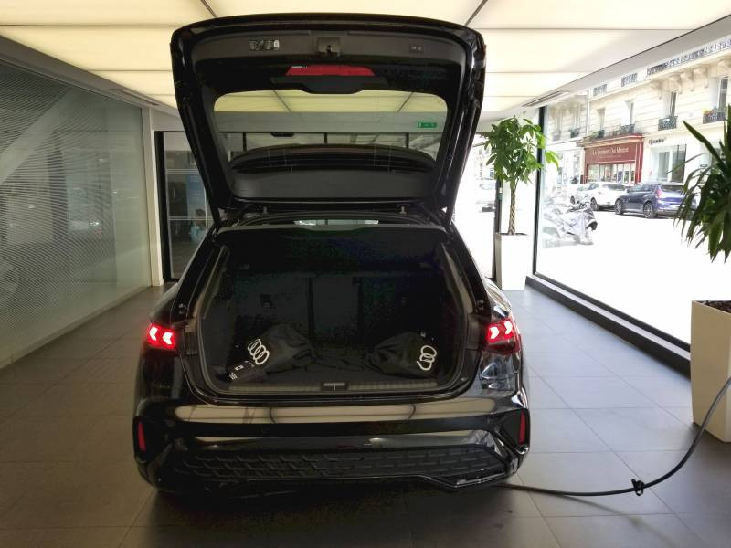 Audi A3 Sportback Sportback 40 TFSI e Hybride rechargeable 204 S tronic 6 S li  occasion à Paris - photo n°7