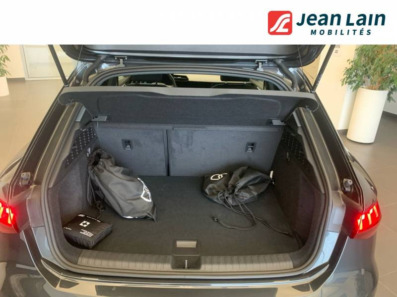 Audi A3 Sportback Sportback 40 TFSIe 204 S tronic 6 Business Executive  occasion  Ville-la-Grand - photo n10