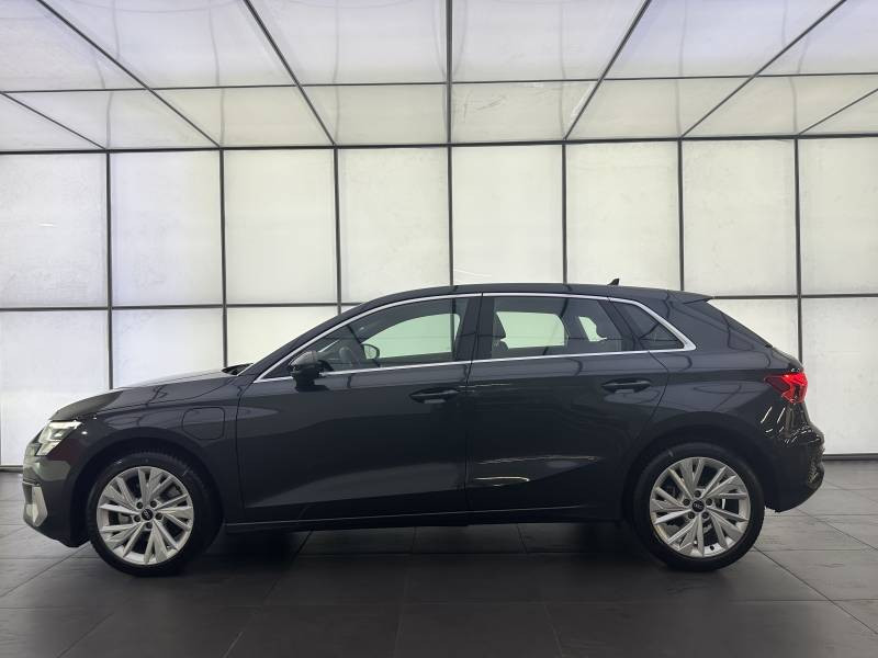 Audi A3 Sportback Sportback 40 TFSIe 204 S tronic 6 Design Luxe  occasion  SAINT-OUEN - photo n4