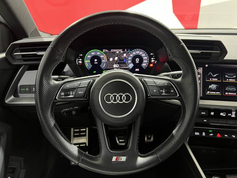 Audi A3 Sportback Sportback 40 TFSIe 204 S tronic 6 S line  occasion  SAINT-OUEN - photo n10
