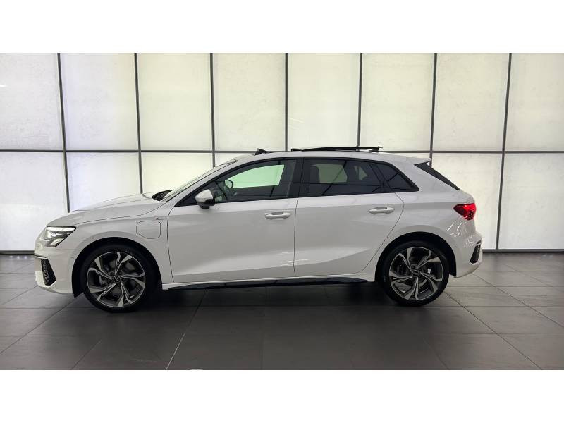 Audi A3 Sportback Sportback 40 TFSIe 204 S tronic 6 S line  occasion  SAINT-OUEN - photo n5