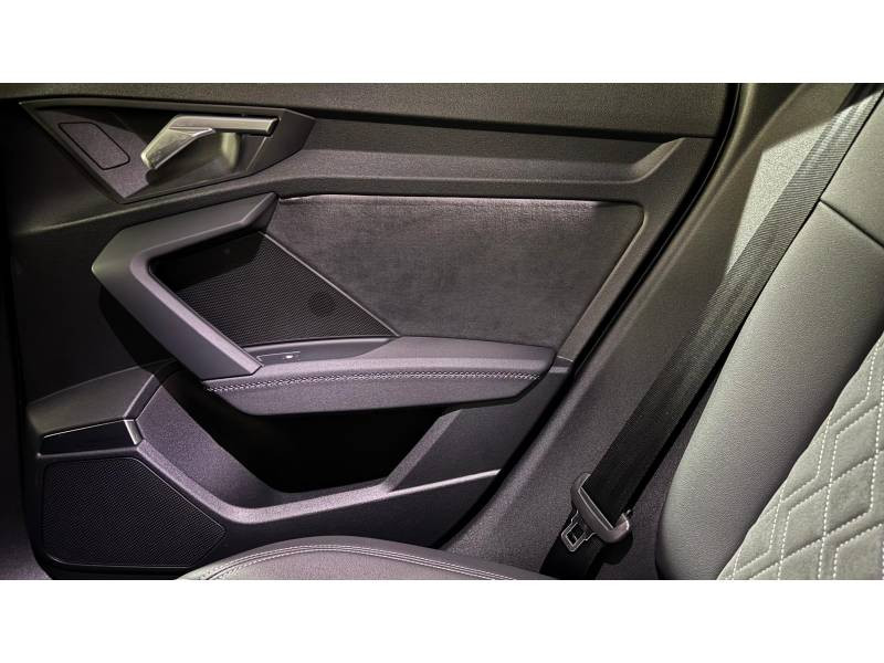 Audi A3 Sportback Sportback 40 TFSIe 204 S tronic 6 S line  occasion  Paris - photo n10