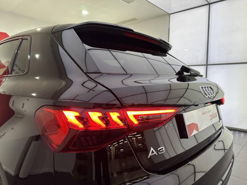 Audi A3 Sportback Sportback 40 TFSIe 204 S tronic 6 S line  occasion  SAINT-OUEN - photo n8
