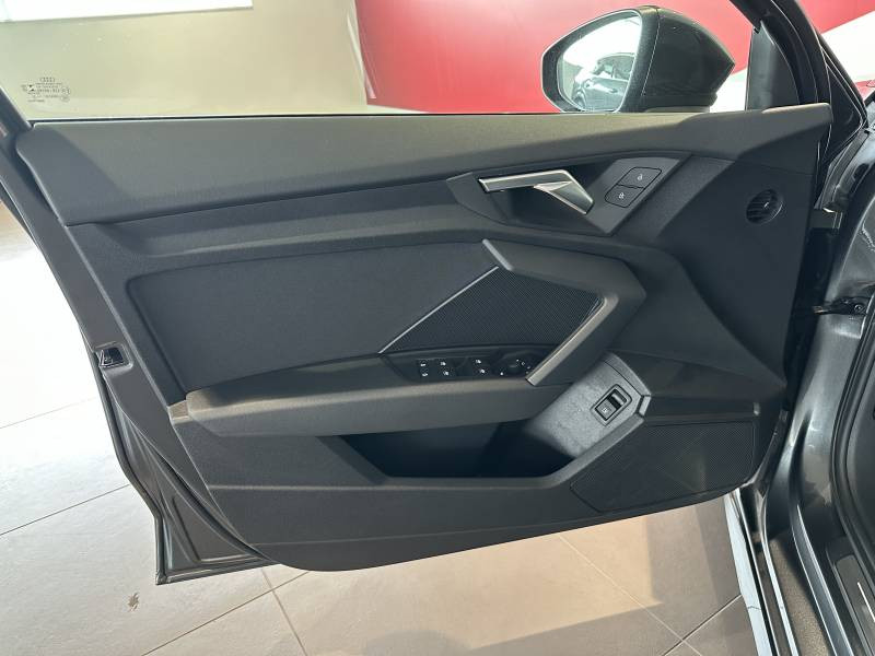 Audi A3 Sportback Sportback 45 TFSIe 245 S tronic 6 Competition  occasion  ROISSY-EN-France - photo n10