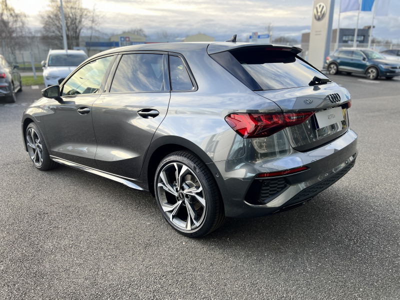 Audi A3 Sportback SPORTBACK A3 Sportback 40 TFSIe 204 S tronic 6  occasion à CHARMEIL - photo n°2