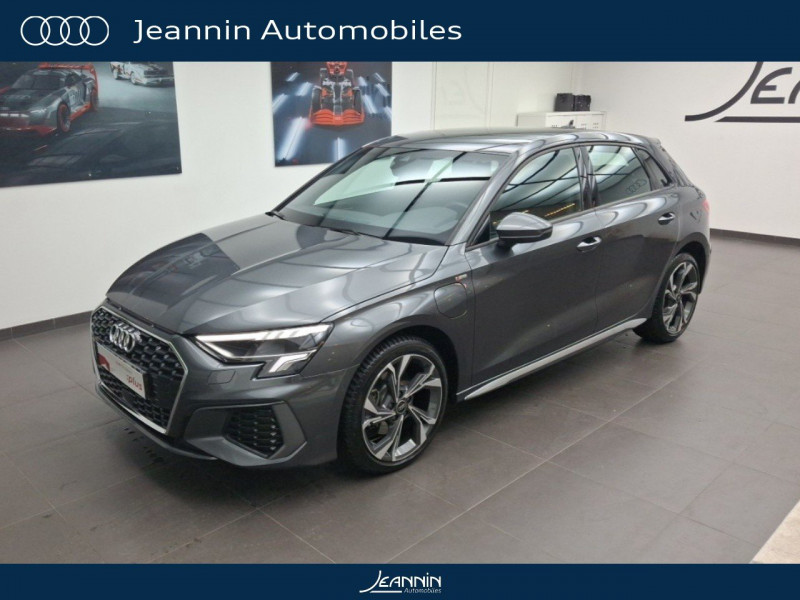 Audi A3 Sportback SPORTBACK A3 Sportback 40 TFSIe 204 S tronic 6  occasion à Vert Saint Denis - photo n°1