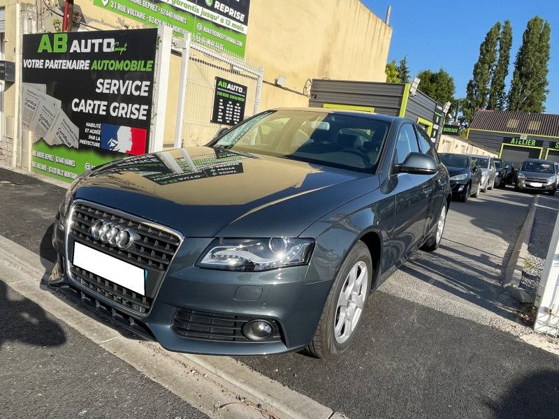 Audi A4 2.0 TDI 143CH DPF AMBITION LUX