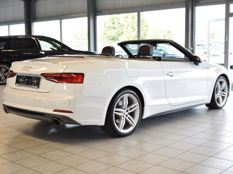 Audi A5 Cabriolet Cabriolet S-LINE/LED/ALCAN/NAVI/DIGITALCOCKP. 2017 - photo n°10 Audi A5 Cabriolet Cabriolet S-LINE/LED/ALCAN/NAVI/DIGITALCOCKP.  occasion à L'Union - photo n°10
