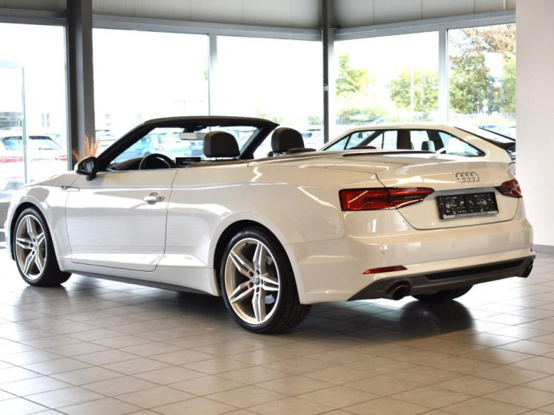 Audi A5 Cabriolet Cabriolet S-LINE/LED/ALCAN/NAVI/DIGITALCOCKP. 2017 - photo n°8 Audi A5 Cabriolet Cabriolet S-LINE/LED/ALCAN/NAVI/DIGITALCOCKP.  occasion à L'Union - photo n°8