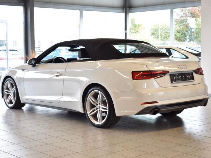 Audi A5 Cabriolet Cabriolet S-LINE/LED/ALCAN/NAVI/DIGITALCOCKP. 2017 - photo n°6 Audi A5 Cabriolet Cabriolet S-LINE/LED/ALCAN/NAVI/DIGITALCOCKP.  occasion à L'Union - photo n°6