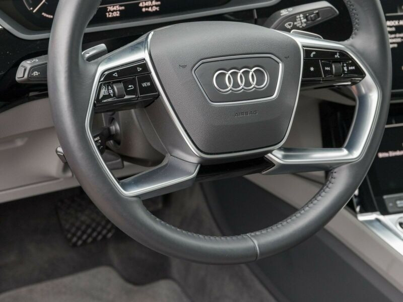 Audi e-tron Sportback 50 230CH E-QUATTRO 12CV  occasion à Villenave-d'Ornon - photo n°2