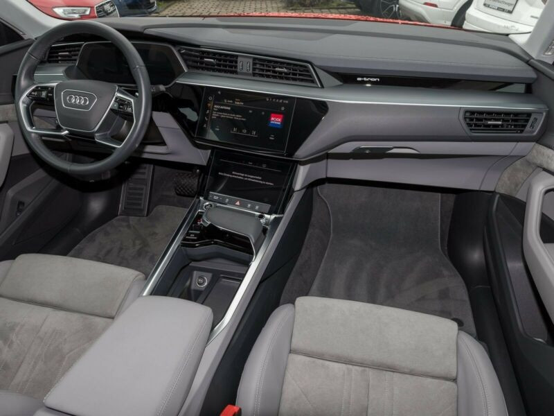 Audi e-tron Sportback 50 230CH E-QUATTRO 12CV  occasion à Villenave-d'Ornon - photo n°5