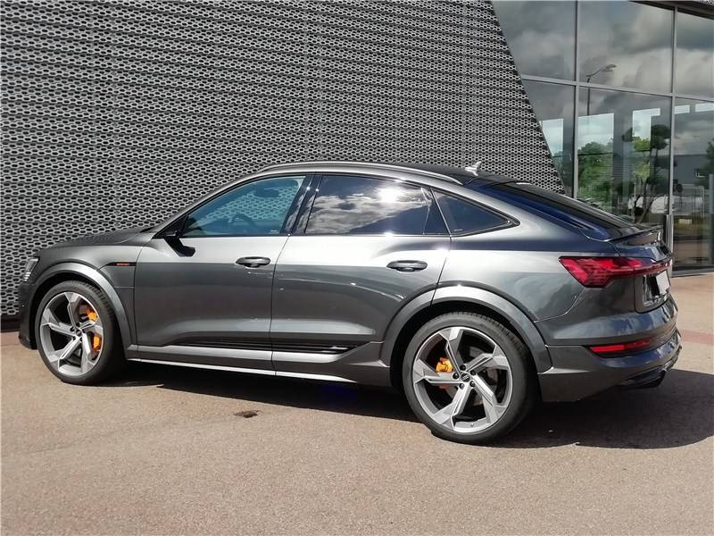 Audi E-tron S SPORTBACK e-tron S Sportback 503 ch e-quattro Sport  occasion à VIRE NORMANDIE - photo n°5