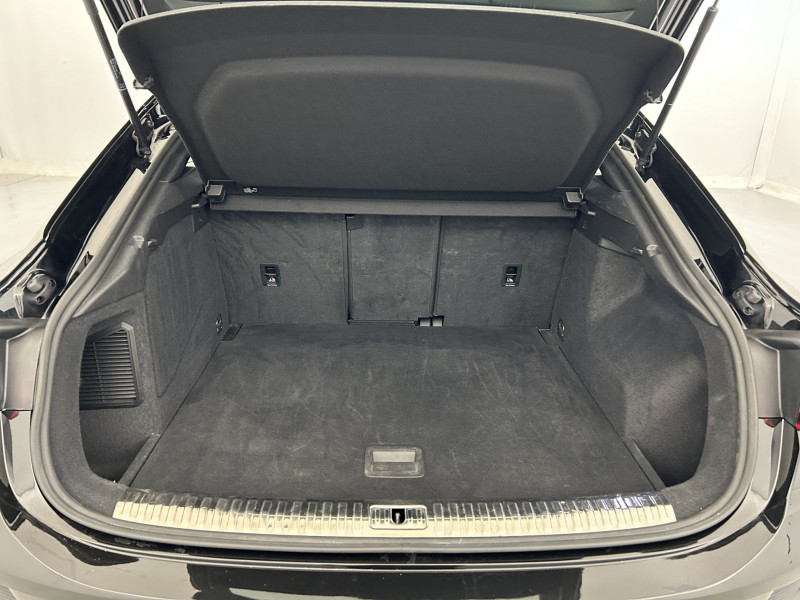 Audi Q3 Sportback 45 TFSI e 245ch S line S tronic 6 Sur�quip�  occasion � SAINT-GREGOIRE - photo n�9