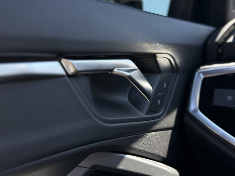 Audi Q3 Sportback Q3 Sportback 35 TDI 150 ch S tronic 7 S line 5p  occasion  Onet-le-Chteau - photo n11