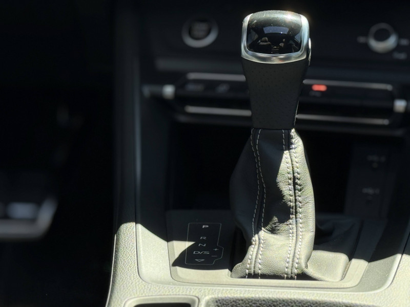 Audi Q3 Sportback Q3 Sportback 35 TDI 150 ch S tronic 7 S line 5p  occasion  Onet-le-Chteau - photo n6