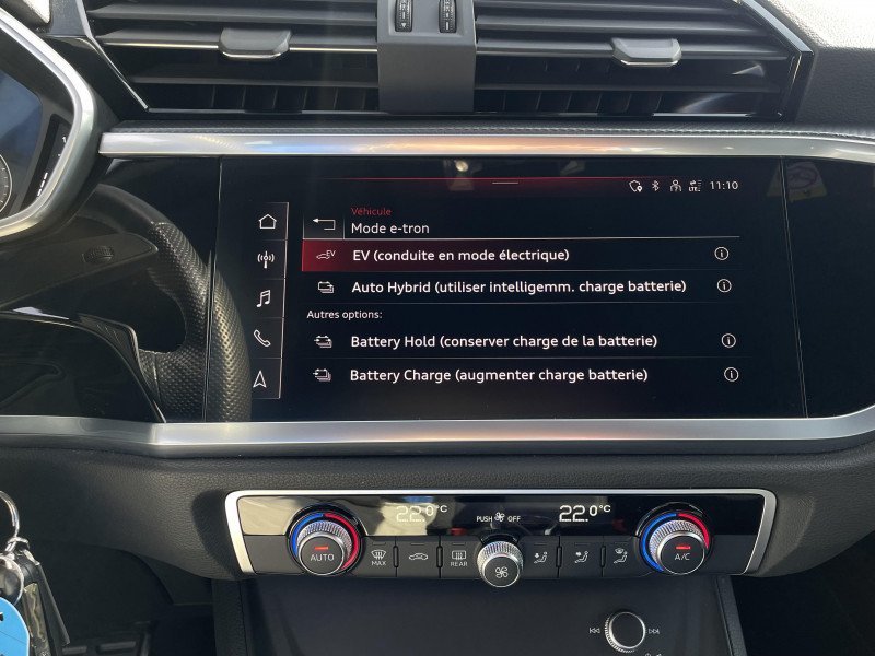 Audi Q3 Sportback Q3 Sportback 45 TFSIe  245 ch S tronic 6 S line 5p  occasion à Onet-le-Chteau - photo n°16