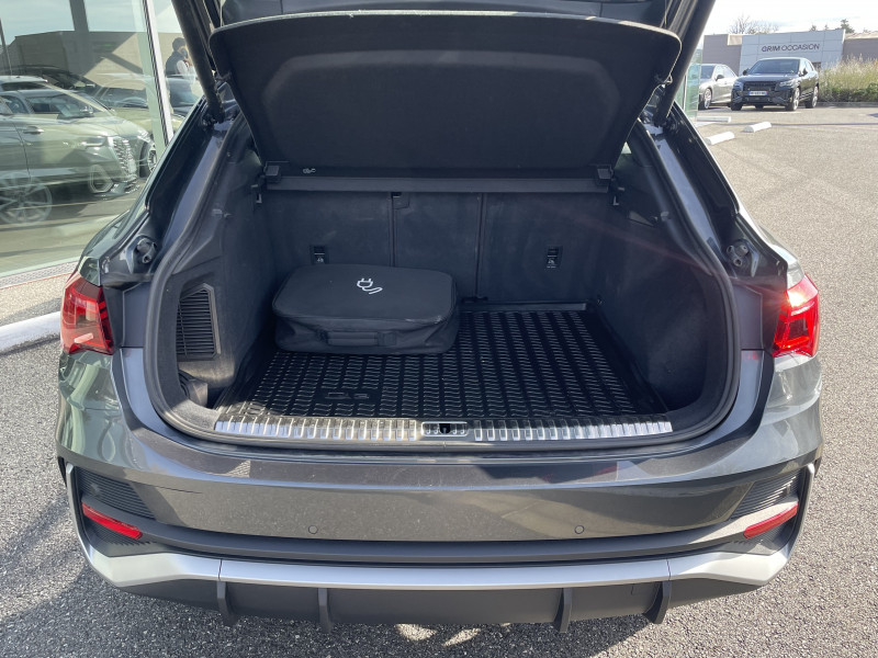 Audi Q3 Sportback Q3 Sportback 45 TFSIe  245 ch S tronic 6 S line 5p  occasion  Onet-le-Chteau - photo n9