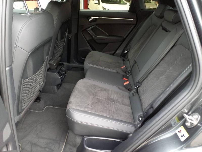 Audi Q3 35 TFSI 150ch Mild Hybrid S line S tronic 7 2020 - photo n°12 Audi Q3 35 TFSI 150ch Mild Hybrid S line S tronic 7  occasion à Vert-Saint-Denis - photo n°12