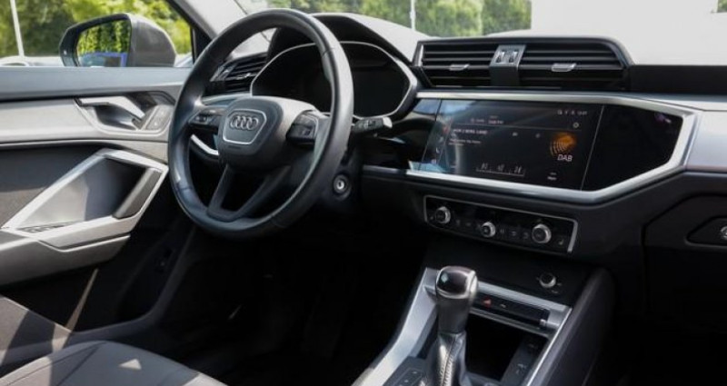 Audi Q3 45 TFSI e LM18 Kamera Smartph. Interf. SHZ  - photo n°4 Audi Q3 45 TFSI e LM18 Kamera Smartph. Interf. SHZ  occasion à LEIMBACH - photo n°4