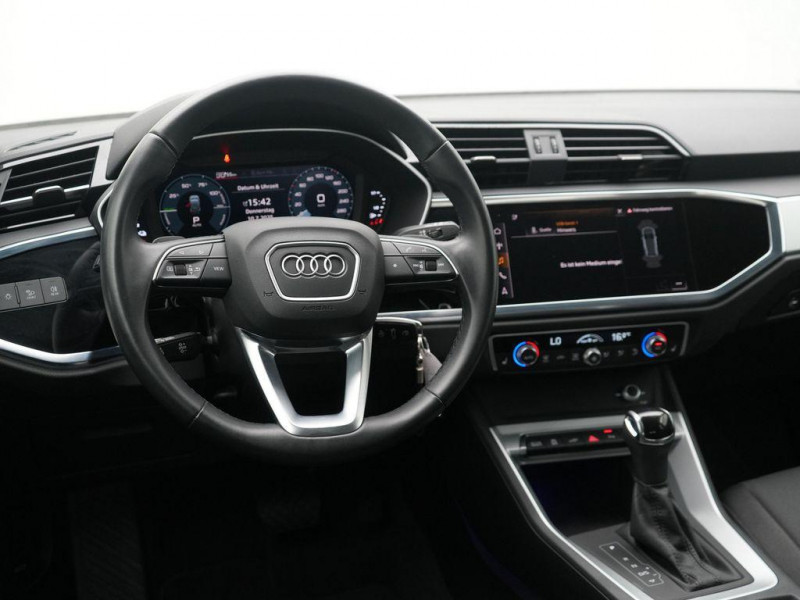 Audi Q3 45 TFSIe 245 ch BVA 2021 - photo n°6 Audi Q3 45 TFSIe 245 ch BVA  occasion à L'Union - photo n°6