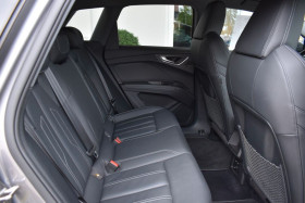Audi Q4 e-tron 45 265 ch 82 kWh quattro  occasion  Beaupuy - photo n8
