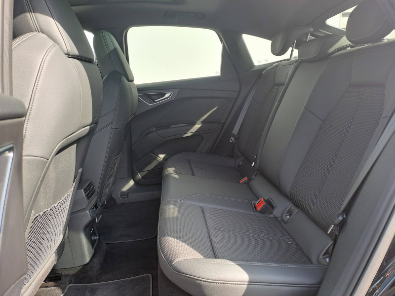 Audi Q4 SPORTBACK Q4 e-tron Sportback 45 285 ch 82 kWh  occasion à MOUILLERON LE CAPTIF - photo n°4