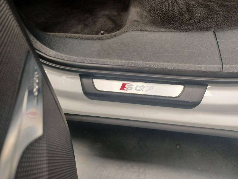 Audi Q7 SQ7 V8 4.0 TDI Clean Diesel 435 Tiptronic 8 Quattro 7pl  occasion � Lormont - photo n�17