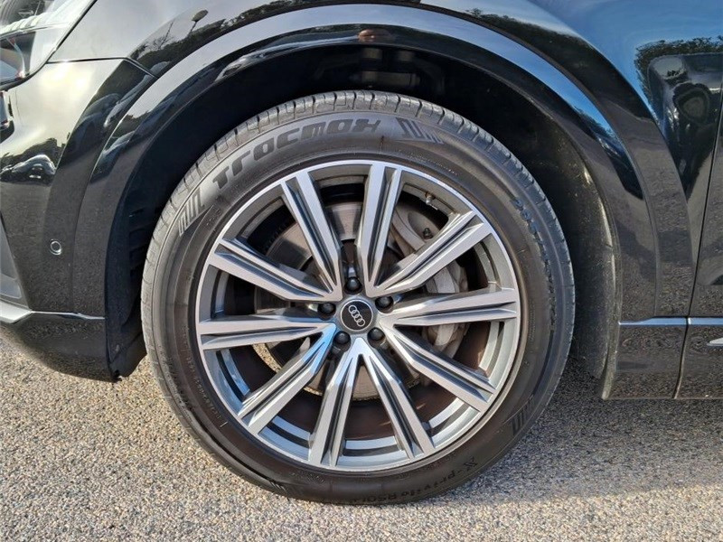 Audi Q8 55 TFSI E 381 TIPTRONIC 8 QUATTRO S line  occasion � PERPIGNAN - photo n�3