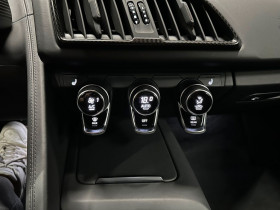 Audi R8 V10 5.2 FSI 620 BVA  occasion  Beaupuy - photo n7