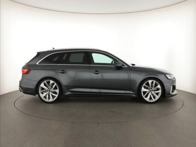 Audi RS4 Avant V6 Biturbo 2019 , 4X4, Automatik, 2019 - photo n°6 Audi RS4 Avant V6 Biturbo 2019 , 4X4, Automatik,  occasion à L'Union - photo n°6