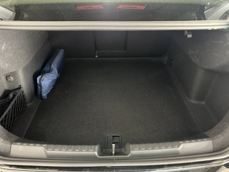 Audi S3 BERLINE S3 Berline TFSI 310 S tronic 7 Quattro 2023 - photo n°9 Audi S3 BERLINE S3 Berline TFSI 310 S tronic 7 Quattro  occasion à Saint Maximin - photo n°9