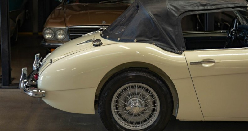 Austin healey 3000 BT7 Roadster 1960 - photo n°2 Austin healey 3000 BT7 Roadster  occasion à LYON - photo n°2