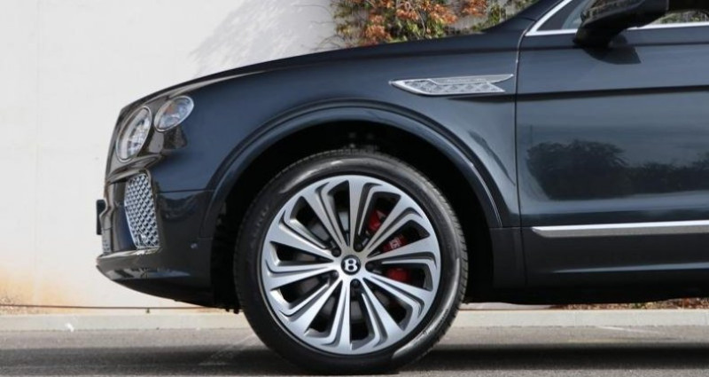 Bentley Bentayga Atelier V8 4.0 550ch 2025 - photo n°7 Bentley Bentayga Atelier V8 4.0 550ch  occasion à Monaco - photo n°7