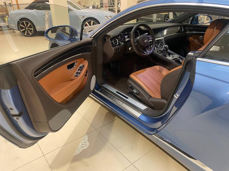 Bentley CONTINENTAL GT W12 6.0 635ch  occasion à PARIS - photo n°10