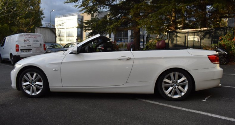 Bmw 320 Cabriolet 320i 2.0 i 170cv e93 2007 - photo n°4 Bmw 320 Cabriolet 320i 2.0 i 170cv e93  occasion à Palaiseau - photo n°4