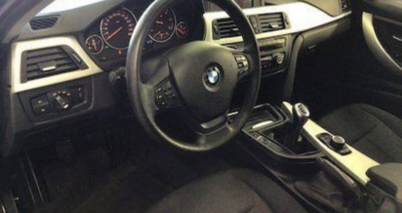 Bmw 320 SERIE 320d 184 LOUNGE  occasion à MIONS - photo n°4