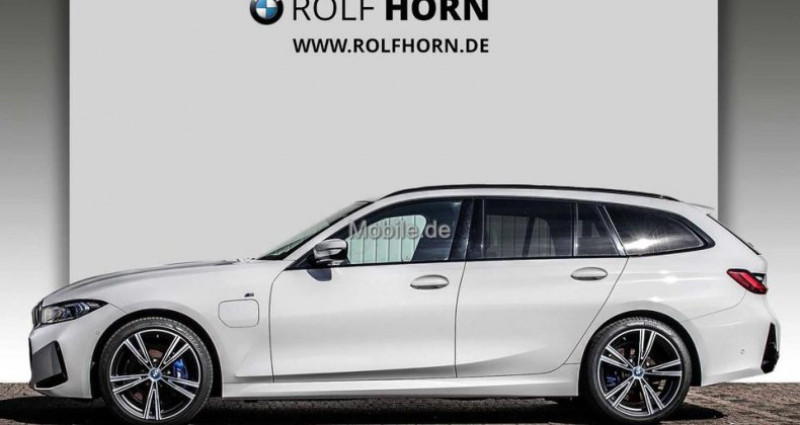 Bmw 330 330 e Touring M Sportpaket AHK RfKam. Navi HeadUp  - photo n°5 Bmw 330 330 e Touring M Sportpaket AHK RfKam. Navi HeadUp  occasion à LEIMBACH - photo n°5