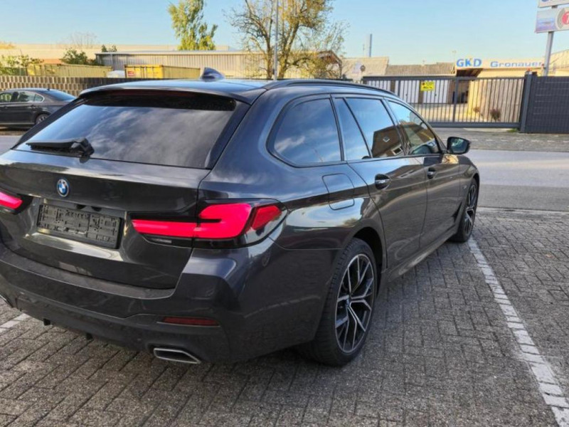 Bmw 520 520e 204 ch BVA 2022 - photo n°7 Bmw 520 520e 204 ch BVA  occasion à L'Union - photo n°7