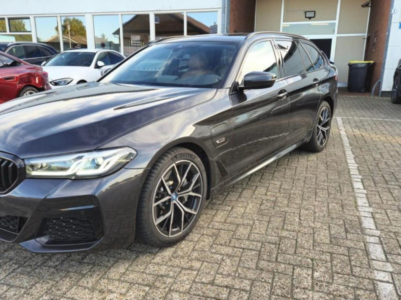 Bmw 520 520e 204 ch BVA 2022 - photo n°3 Bmw 520 520e 204 ch BVA  occasion à L'Union - photo n°3