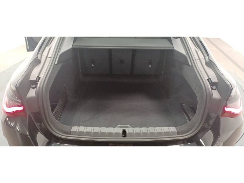 Bmw i4 eDrive35 286 ch BVA M Sport 2025 - photo n°7 Bmw i4 eDrive35 286 ch BVA M Sport  occasion à Lormont - photo n°7