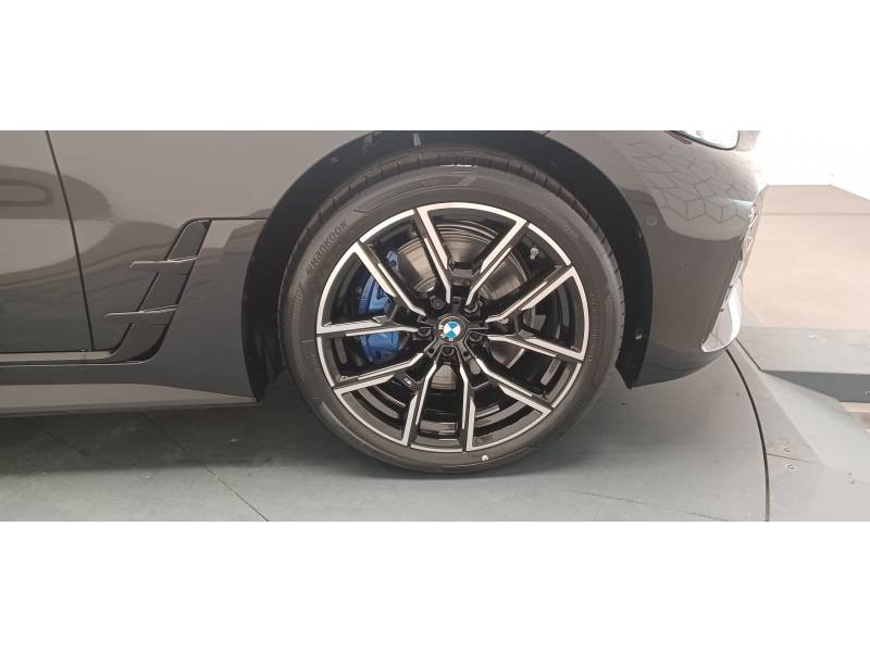 Bmw i4 eDrive35 286 ch BVA M Sport 2025 - photo n°8 Bmw i4 eDrive35 286 ch BVA M Sport  occasion à Lormont - photo n°8