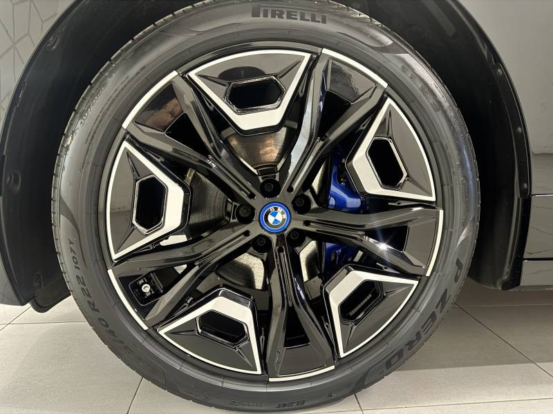 Bmw iX xDrive50 523ch Edition Sport  occasion � Carcassonne - photo n�11