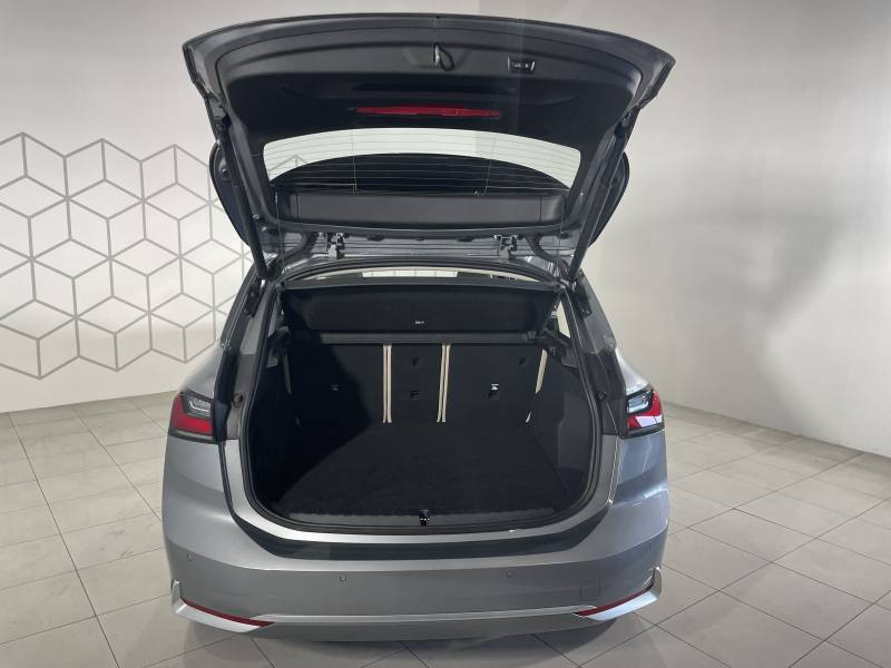 Bmw Serie 2 Active Tourer 220i 170 ch DKG7 Luxury 2024 - photo n°8 Bmw Serie 2 Active Tourer 220i 170 ch DKG7 Luxury  occasion à Tarbes - photo n°8