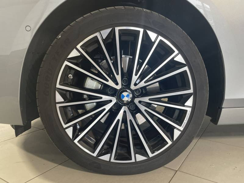 Bmw Serie 2 Active Tourer 220i 170 ch DKG7 Luxury 2024 - photo n°12 Bmw Serie 2 Active Tourer 220i 170 ch DKG7 Luxury  occasion à Tarbes - photo n°12