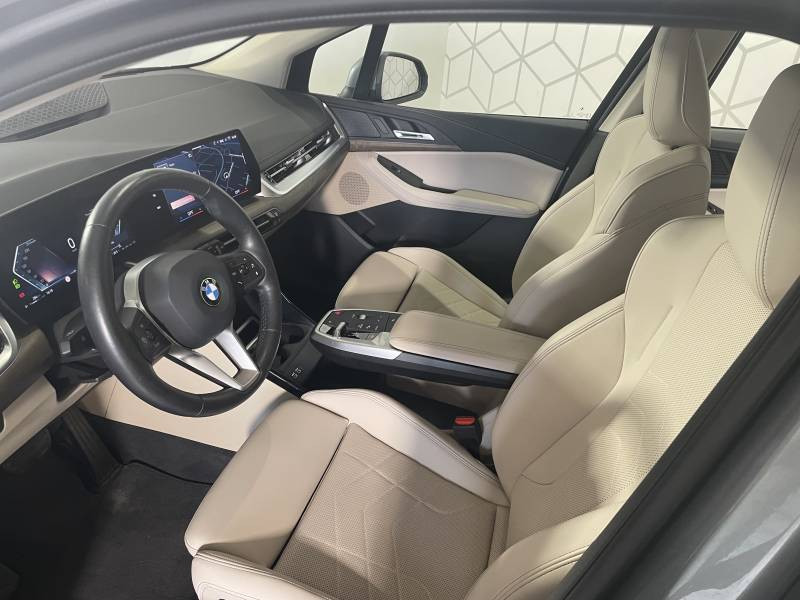 Bmw Serie 2 Active Tourer 220i 170 ch DKG7 Luxury 2024 - photo n°6 Bmw Serie 2 Active Tourer 220i 170 ch DKG7 Luxury  occasion à Tarbes - photo n°6