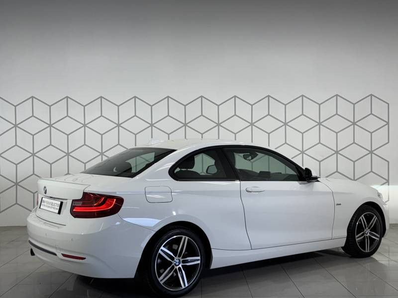 Bmw Serie 2 Coupe 218d 150 ch BVA8 Sport 2017 - photo n°4 Bmw Serie 2 Coupe 218d 150 ch BVA8 Sport  occasion à Tarbes - photo n°4