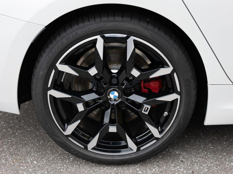Bmw Serie 3 Touring d Touring xDrive PANO LED HUD NAVI H/K KLIMA 2024 - photo n°9 Bmw Serie 3 Touring d Touring xDrive PANO LED HUD NAVI H/K KLIMA  occasion à L'Union - photo n°9