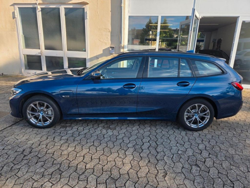 Bmw Serie 3 Touring eT xDrive Sport Line LED NAVI 2022 - photo n°2 Bmw Serie 3 Touring eT xDrive Sport Line LED NAVI  occasion à L'Union - photo n°2