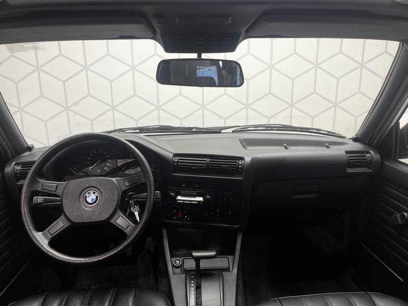 Bmw Serie 3 323i 1984 - photo n°5 Bmw Serie 3 323i  occasion à Carcassonne - photo n°5